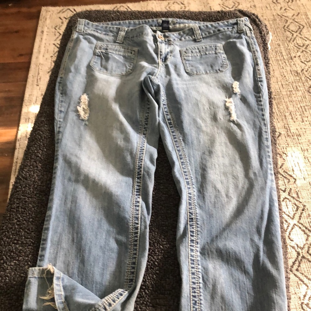 Amethyst Jeans Size 24